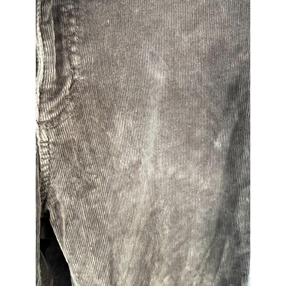 Eddie Bauer Women's khaki green  Corduroy Pants Size 12 classic cut - Picture 4 of 7